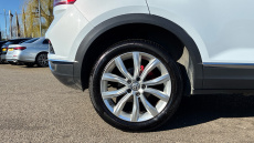 Volkswagen T-Roc 2.0 TDI SEL 5dr DSG Diesel Hatchback